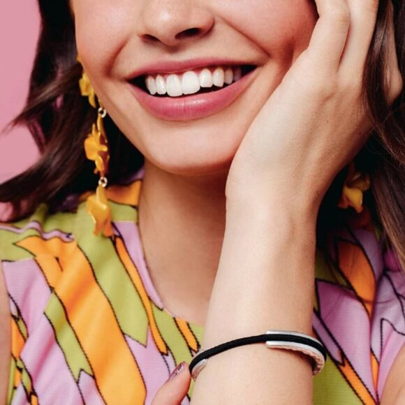 ✨ Maria Shireen Purity Adjustable Hair Tie Bracelet – Chic and Clever! ✨ - Picture 2 of 16